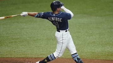 De no poder recontratar a Jackie Bradlie Jr., la llegada de Renfroe mantiene el nivel defensivo en los jardines para Boston. Benintendi y Verdugo jugar&iacute;an a la izquierda y centro.