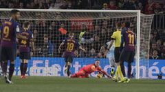 Maxi Gómez aprobó en su examen en el Camp Nou