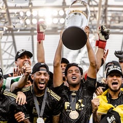 LAFC se rinde a Carlos Vela