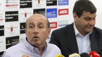 El director deportivo Ángel Quirantes presentó su dimisión.