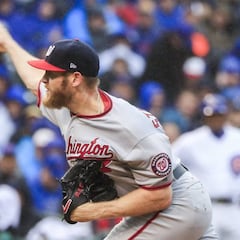 Strasburg y Taylor brillan en una noche mágica para Nationals
