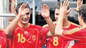 <b>PICHICHI. </b>Adrián López es el máximo anotador del torneo.