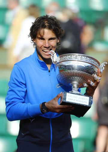 Rafa Nadal ganó a Roger Federer por 7-5, 7-6(3), 5-7, 6-1.