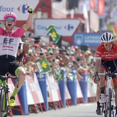 Kwiatkowski regala el rojo a Molard y Clarke gana la etapa