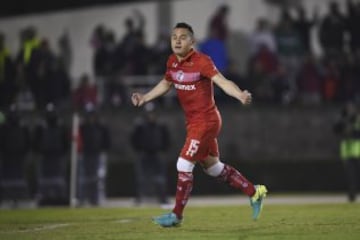 El oriundo del estado de Guerrero es titular indiscutible bajo las órdenes de Hernán Cristante. El año anterior sólo se perdió tres de los 34 juegos de Liga MX, todos ellos por suspensión.