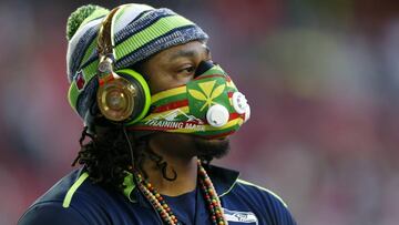Puede que no sea la indumentaria más parecida a Santa Claus, pero Marshawn Lynch ha mostrado tener casi tanto como corazón como él.