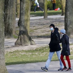 Un estudio alerta de que el distanciamiento social exterior debe ser de al menos 4 metros