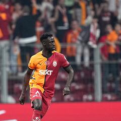Luz verde en Galatasaray: Davinson podrá jugar el clásico