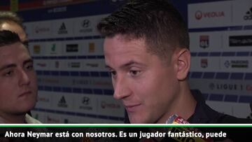 El perfecto francés con que Ander sorprendió a la prensa