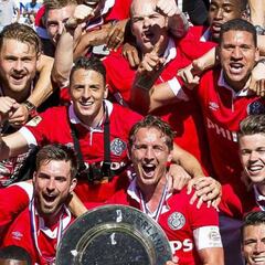 Santiago Arias entra al grupo de multicampeones en Europa