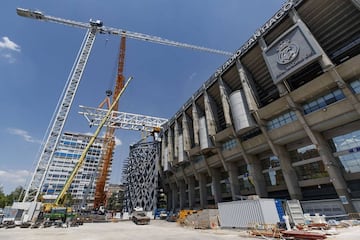 Official photographs of construction work on the Santiago Bernabéu. October 2020.