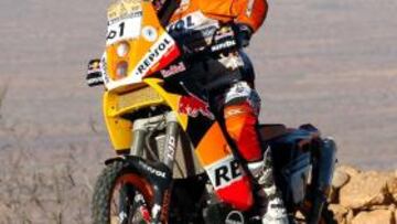 <b>CON ÁNIMOS.</b> El piloto español está preparado y con ganas de empezar la próxima edición del Dakar.