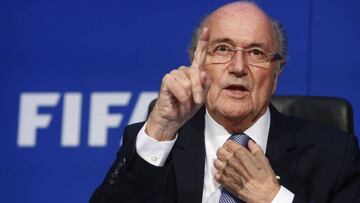 La FIFA abre una investigación a Blatter por los salarios y bonus