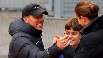 Filipe Luis, visita sorpresa en el entrenamiento del Atleti