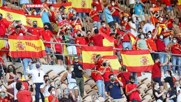 23/06/21 PARTIDO EUROCOPA 2020
GRUPO E  FASE DE GRUPOS ESTADIO DE LA CARTUJA 
ESLOVAQUIA - SELECCION ESPAÑOLA ESPAÑA 
AFICIONADOS SEGUIDORES