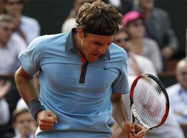 Federer, más cerca de su reto