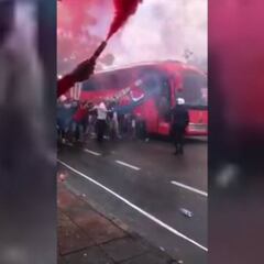 Lo peor del derbi: los ultras del Sporting la liaron en la llegada