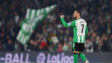 Juanmi celebra su último gol.