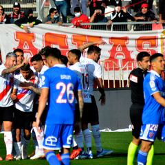 La increíble pesadilla de la U con los centrales suma otro capítulo