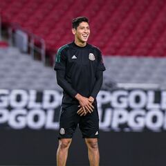 Edson Álvarez fue titular con el Ajax en el primer juego de la temporada