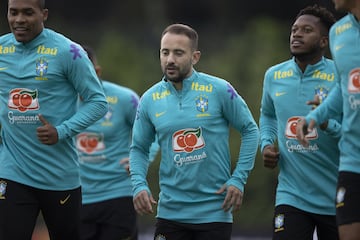 La Selección de Brasil realizó su primer entrenamientos en el estadio Metropolitano de Techo en Bogotá antes de viajar a Venezuela.