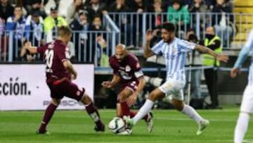 El Málaga golea al Deportivo y la Rosaleda celebra los octavos