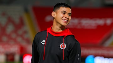 Gilberto Mora of Tijuana during the 12th round match between Necaxa and Tijuana as part of the Liga BBVA MX, Torneo Apertura 2024 at Victoria Stadium on October 18, 2024 in Aguascalientes, Mexico.