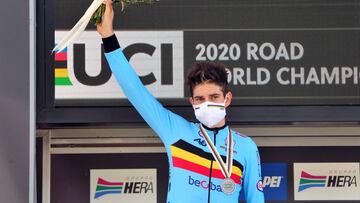 Cycling - UCI Road World Championships - Autodromo Enzo e Dino Ferrari, Imola, Italy - September 25, 2020   Belgium&#039;s Wout van Aert celebrates on the podium after finishing second in the men&#039;s elite individual time trial   REUTERS/Jennifer Lorenzini