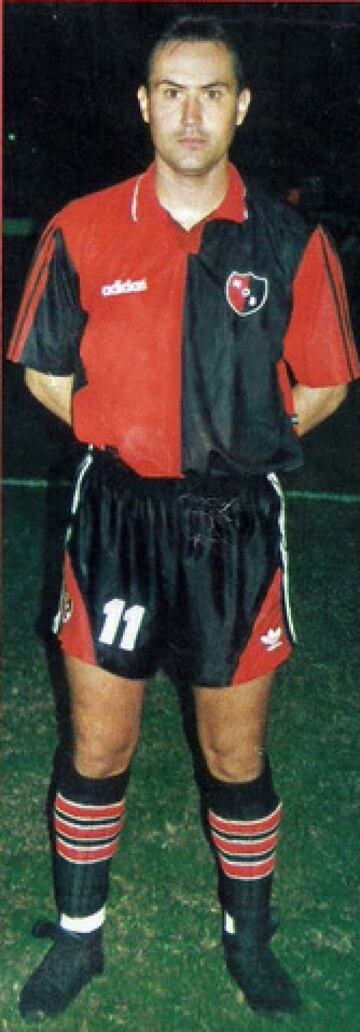 (Bulgaria/Newell’s Old Boys)