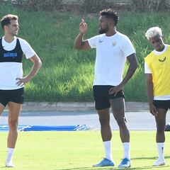 Villar deja el Almería