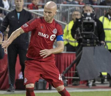 May 18, 2016; Toronto, Ontario, CAN; Toronto FC midfielder Michael Bradley (