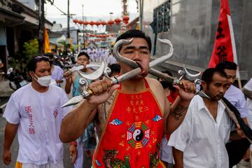 Las impactantes imágenes del Festival Vegetariano de Tailandia