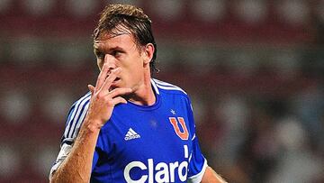 Luciano Civelli recuerda su irregular etapa en los azules, marcada por las lesiones, un Superclásico ganado de forma agónica y el día que jugó al arco.