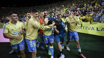 Jugadores de Las Palmas durante el partido contra el Oviedo de LaLiga SmartBank.