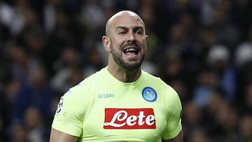 Pepe Reina, portero del N&aacute;poles.