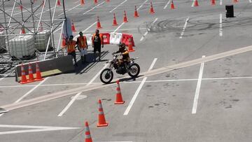 El destacado piloto nacional de FMX se encarg&oacute; de abrir los fuegos en el Monster Energy Urban Challenge 2020.