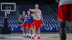 Pau Gasol, durante un entrenamiento con la Selecci&oacute;n espa&ntilde;ola en el WiZink Center de Madrid.