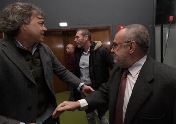 Coloquio 'Hablemos de Quini'. Mino y Alfredo Relaño.