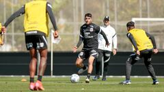 Las dos nuevas estrellas que amenazan a Araos en Corinthians