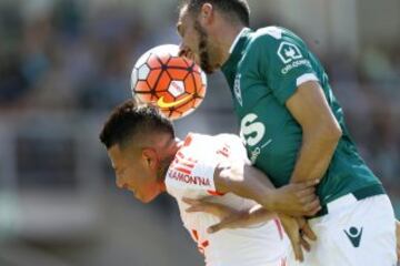 Santiago Wanderers venció 5-4 a Universidad de Chile que continúa complicándose en la parte baja de la tabla. 
