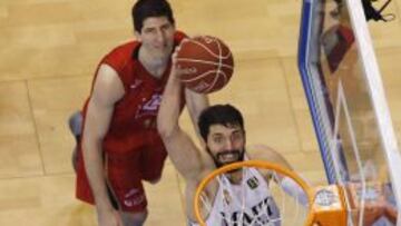 Nikola Mirotic machaca ante el CAI Zaragoza.