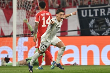 1-2. Arda Güler celebra el segundo tanto.