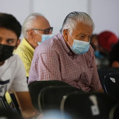 ¿Quiénes deben ponerse la cuarta dosis de la vacuna contra la COVID-19 y cómo pedir cita?