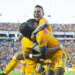 ¡Imparables! Tigres masacró al Puebla en el Volcán