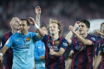 Pese a no jugar en la Copa del Rey, Bravo celebró el título del Barcelona en esta competición.