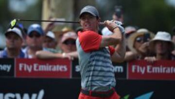 McIlroy sigue al frente, Sergio García cae dos puestos