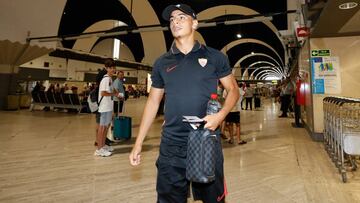 Ben Yedder, en la salida del equipo. 