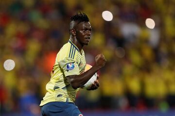 Mira las mejores imágenes del partidazo entre Argentina y Colombia