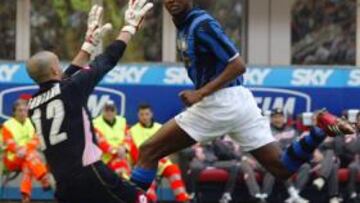 <b>TEMPLÓ LOS ÁNIMOS. </b>Este gol de Vieira a los 4' tranquilizó al Inter.