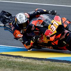 “La moto va mejor con el brazo funcionando bien”